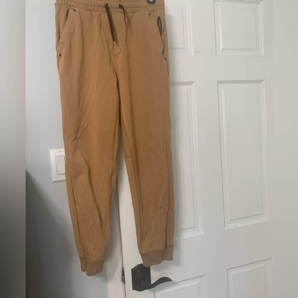 Gap fit boys size 18-20 joggers